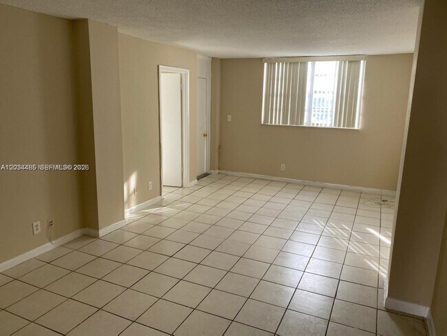Photo - 2903 N Miami Beach Blvd Unit 505