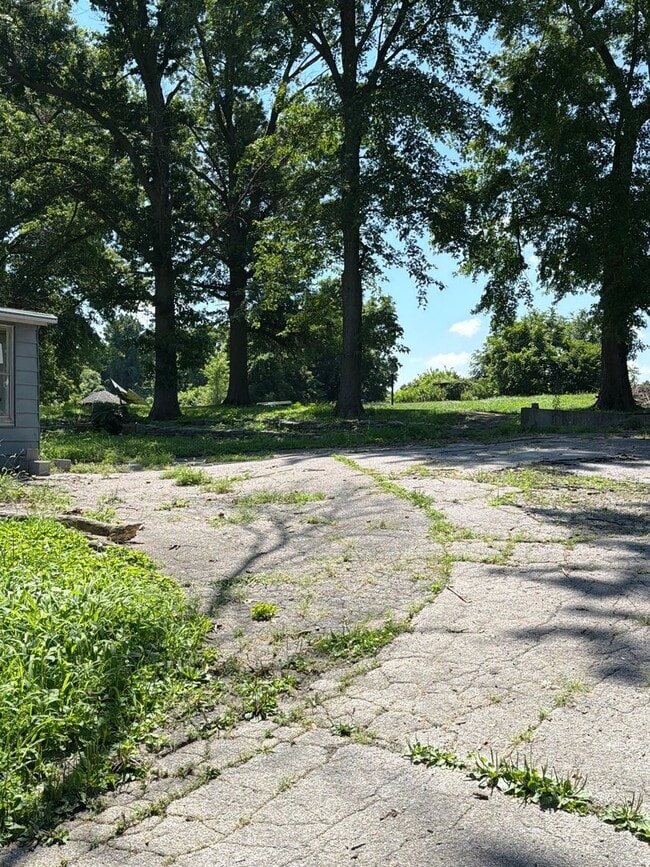 Photo - 12326 Larimore Rd