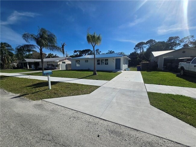 Photo - 5968 SE Avalon Dr