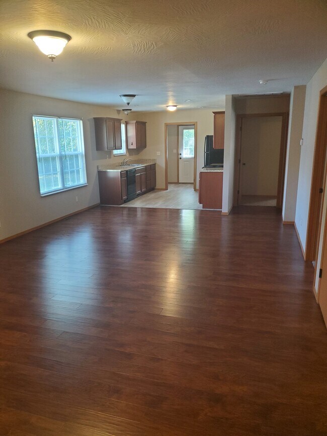 Photo - 2952 W Chestnut St