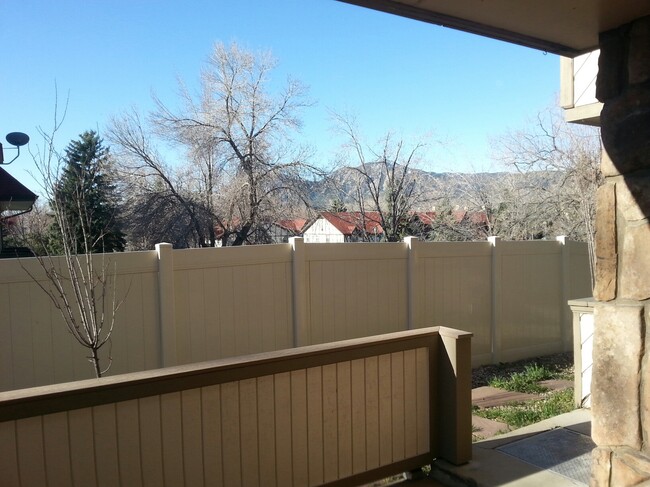 South facing patio with Flatiron views - 3300 Bridger Trail Apartment Unit 110