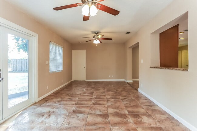 Photo - 9896 Liberty Ct