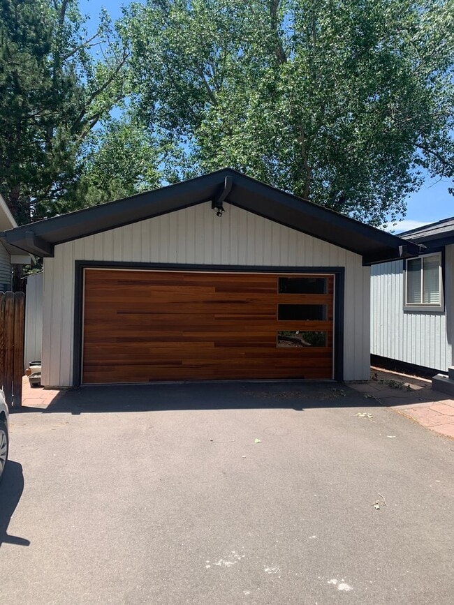 Photo - Spacious 4Bedroom Home with Finished Basement and Garage Now Available!