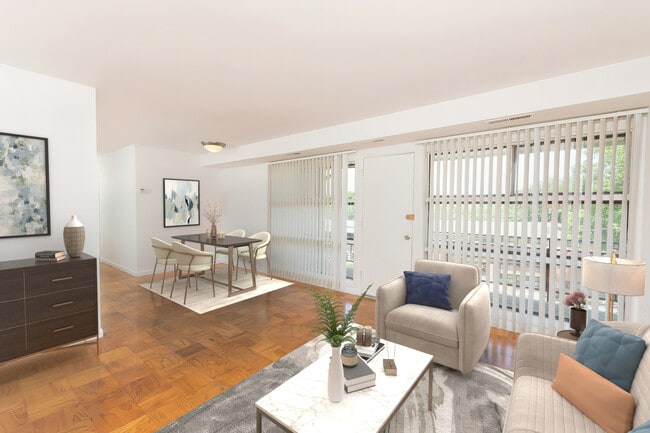 LaSalle Park Apartments