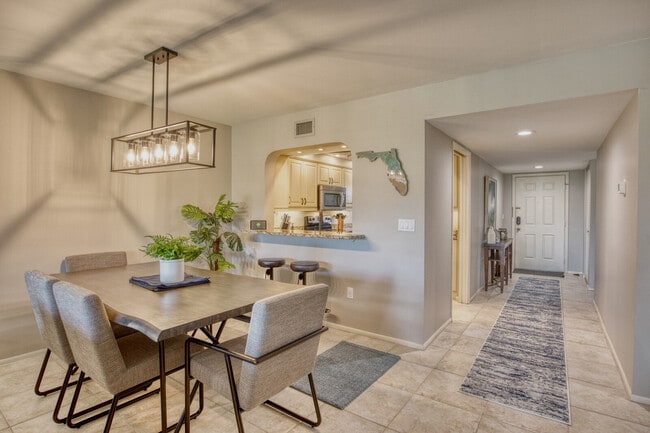 Photo - 5640 Golf Pointe Dr