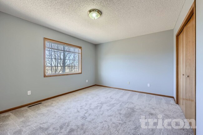 Photo - 4527 Mason Ave NE