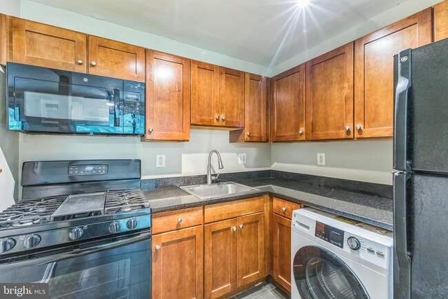 3105 Naylor Rd SE Unit 304