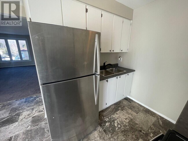Photo - 11 Forest Pl
