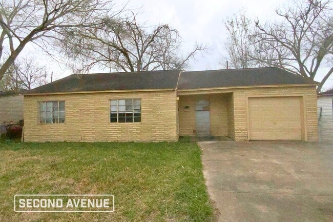 Building Photo - 4322 Groton Dr