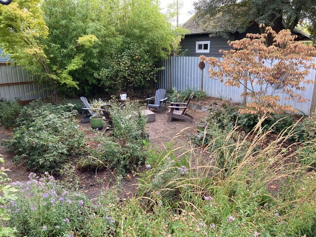 Patio trasero compartido - 5516 NE 32nd Pl