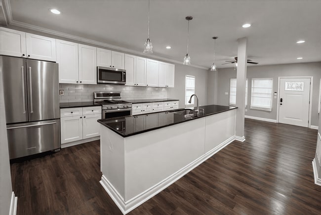 Photo - 1366 Cole St