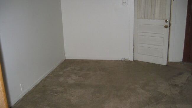 Photo - 600 E 6th St Unit #1