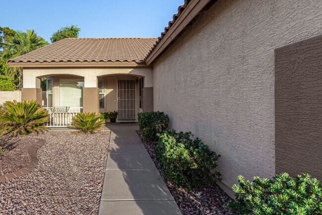Photo - 3-bedroom plus bonus room with 3-car garage on large lot
