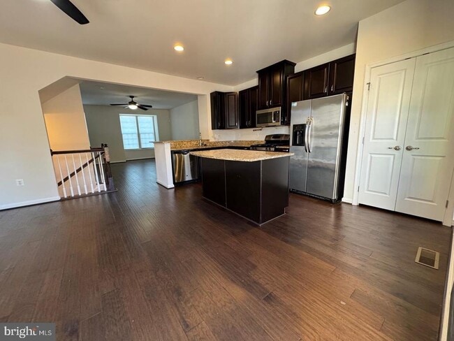 Building Photo - 11506 Accord Ct