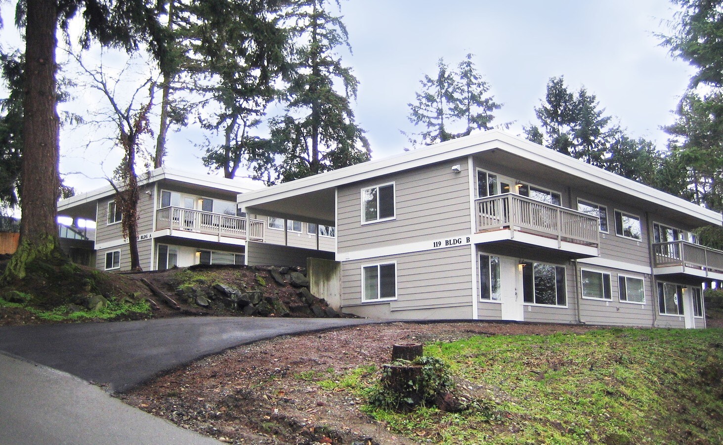 Photo - Hillside Apartments