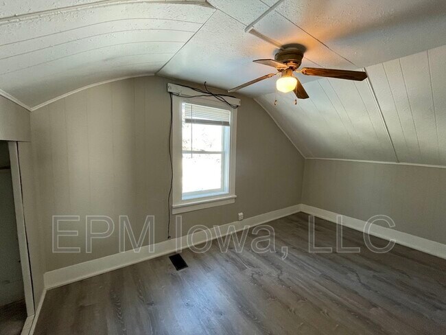 Photo - 109 Summit Ave