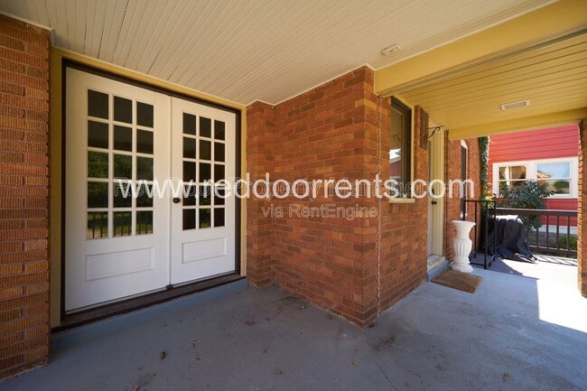 Photo - 412 N Merrill St
