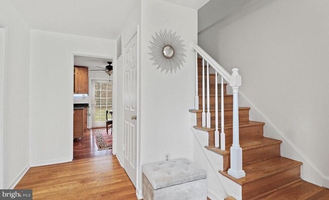Photo - 5012 Gainsborough Dr