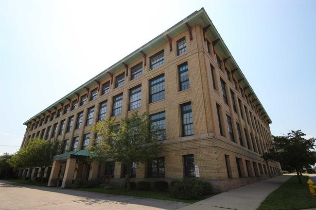 Photo - Atlas Apartments