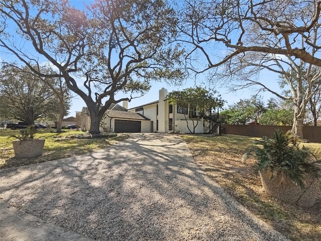 Photo - 190 Dawns Edge Dr