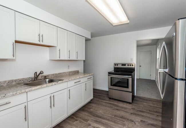 Building Photo - 453 Edith St Unit 2nd Floor