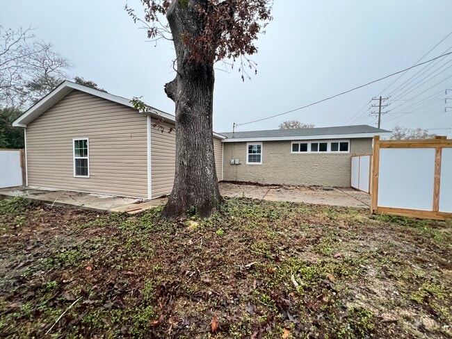 Photo - 801 S Houston Lake Rd