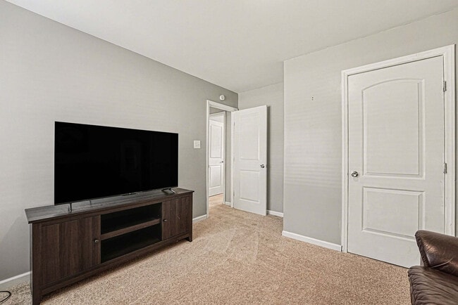 1028 Forest Glen Dr Unit SI ID1608924P