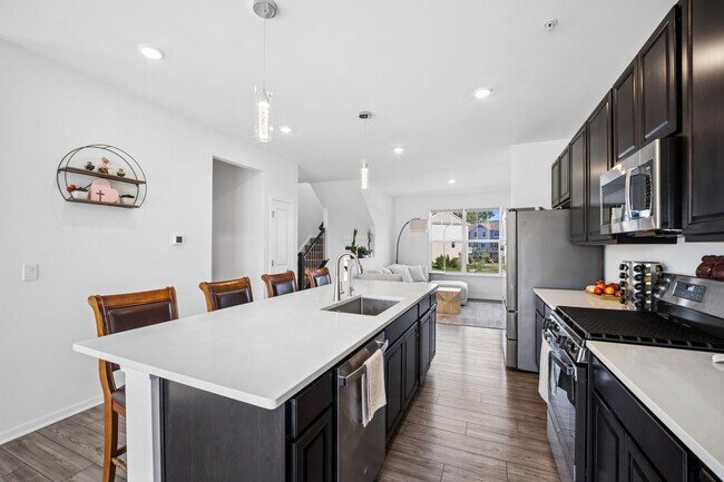 Photo - 1034 Atterberg Rd