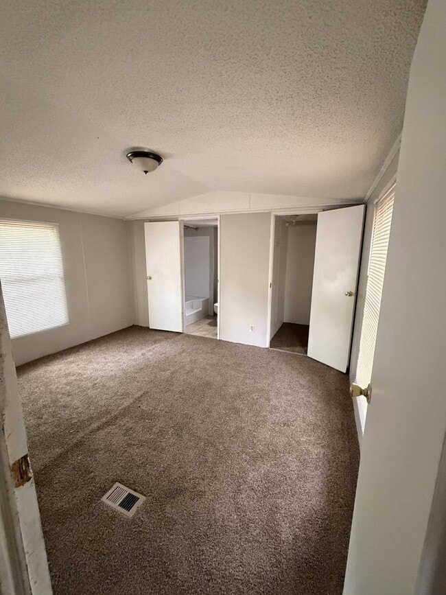 Photo - 48 Jenny's Way