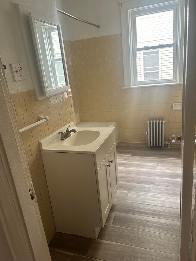 Photo - 65 Bellevue Ave Unit 65 Bellevue Ave 1st Floor