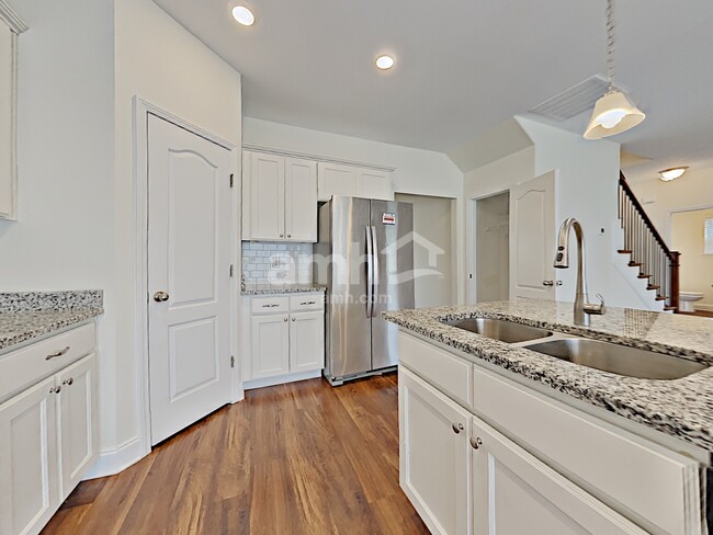 Photo - 9013 Ristau Dr