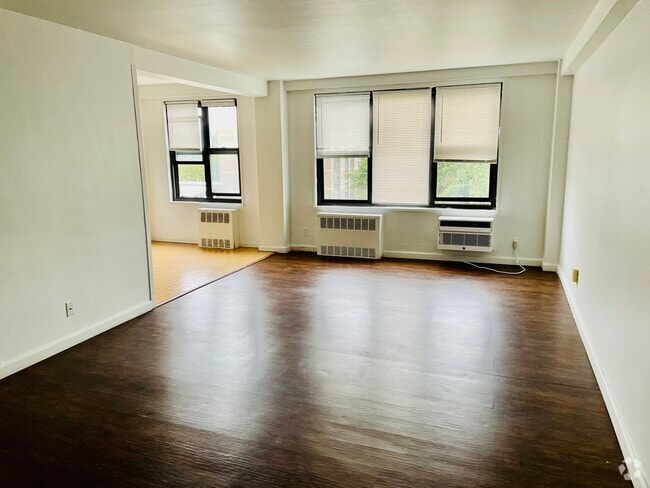 Building Photo - 49 Davis Ave Unit 4F Rental