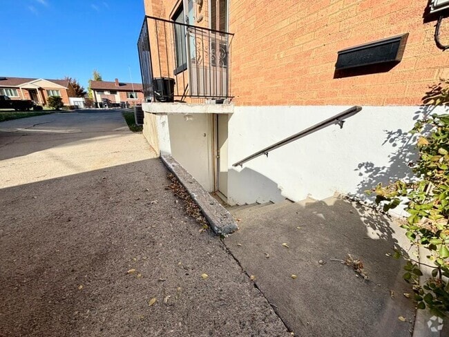 Building Photo - 1398 N 300 W Rental