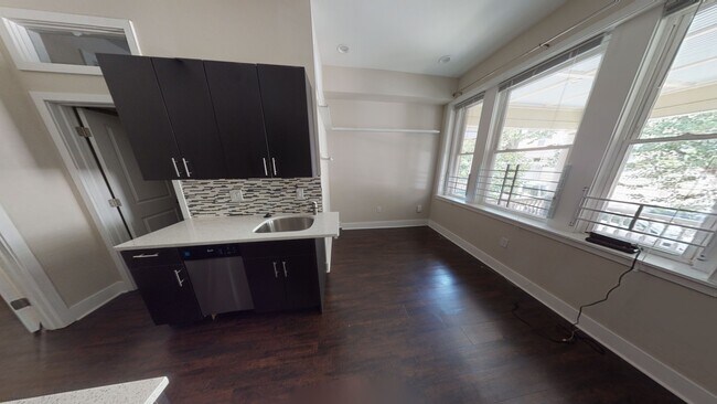 Photo - 4426 Pine St Apartments Unit 3F