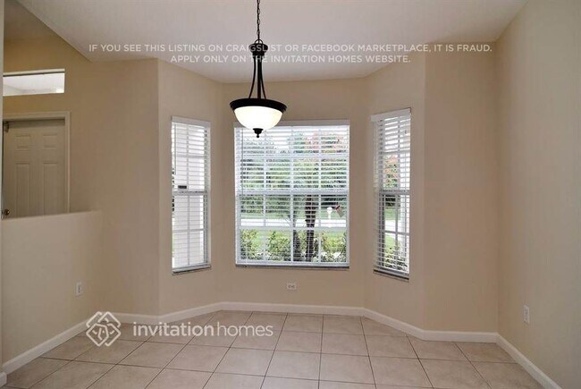 Photo - 668 SE Damask Ave