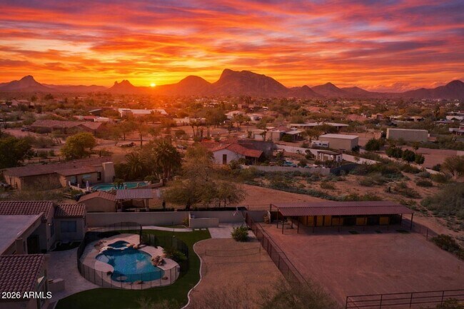 12198 E Doubletree Ranch Rd