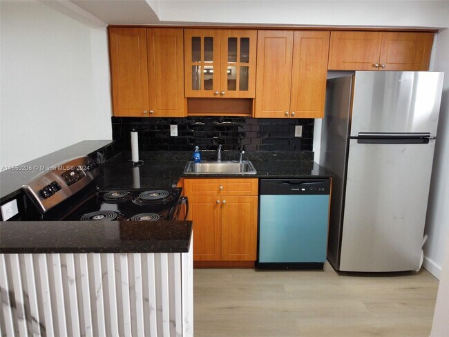 1666 West Ave Unit 410