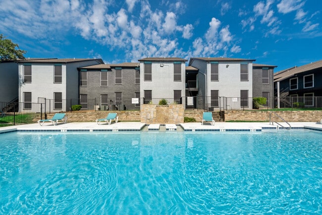 Harwell Apartments