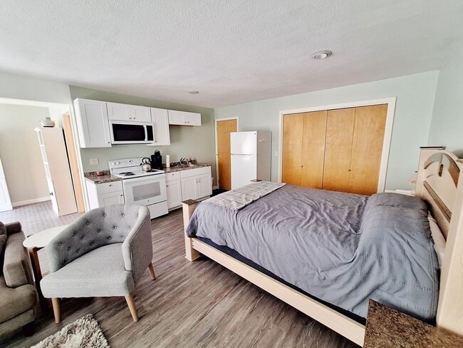 Photo - Updated modern studio apartment