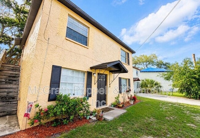 Building Photo - 3826 Lakeshore Dr Unit Apt B