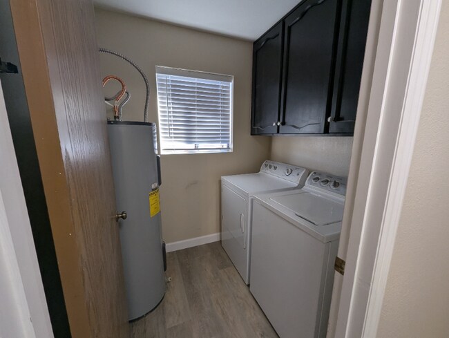 Photo - 4437 E Covina St