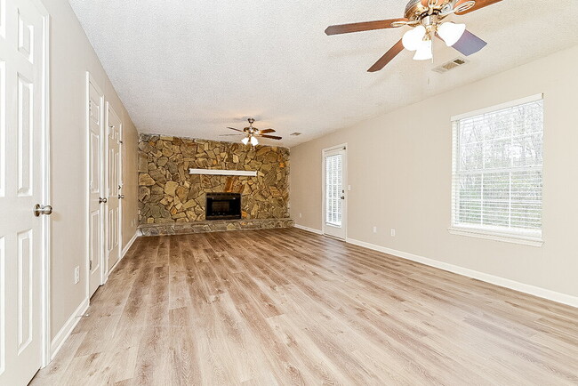 Photo - 1243 Shady Brook Ct
