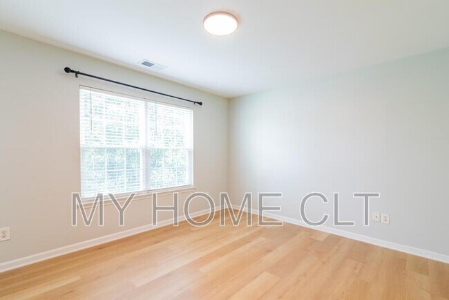 Photo - 3809 Old Wagon Rd