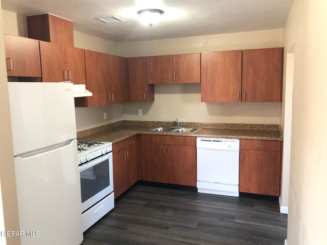 Photo - 8420 Mt Whitney Dr