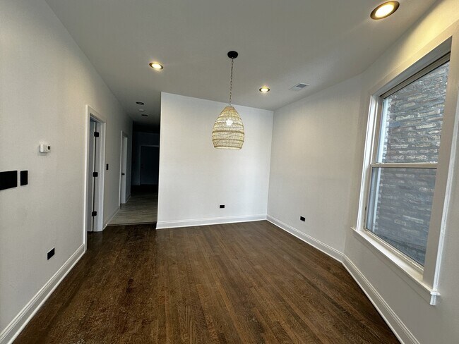 1911 S Ridgeway Ave Unidad 1F