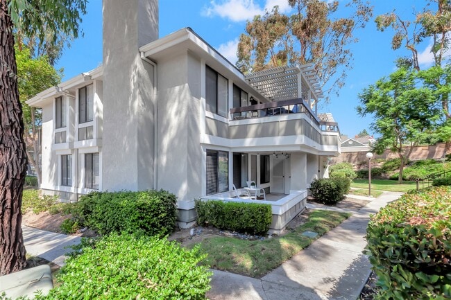 Building Photo - 22192 Rim Pointe Unit #6B