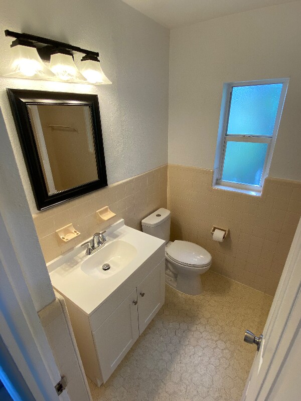 Photo - 2903 E Michigan St