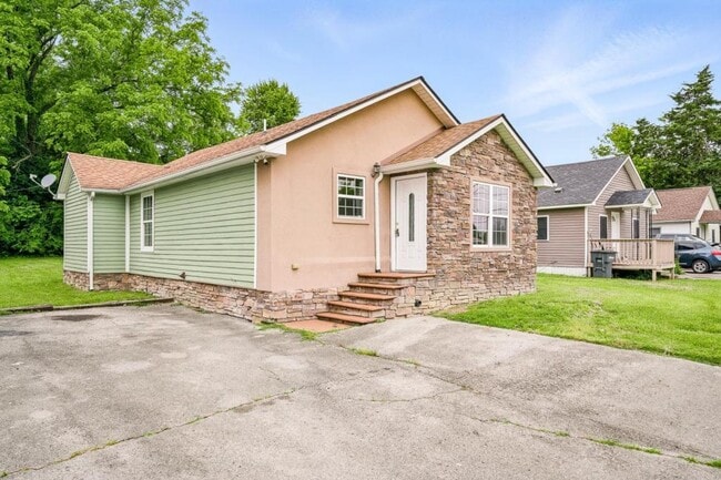 616 N Franklin Ave
