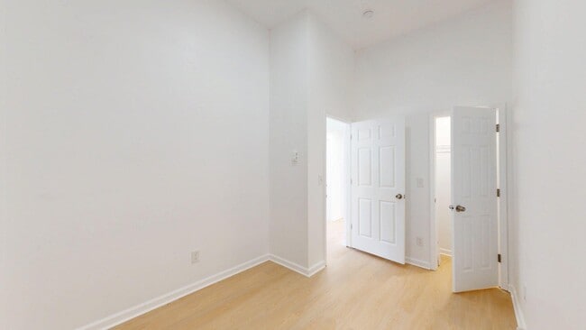 Photo - 2550 Elyria Ave