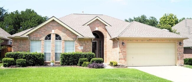 Building Photo - 1812 Tree Line Rd Rental